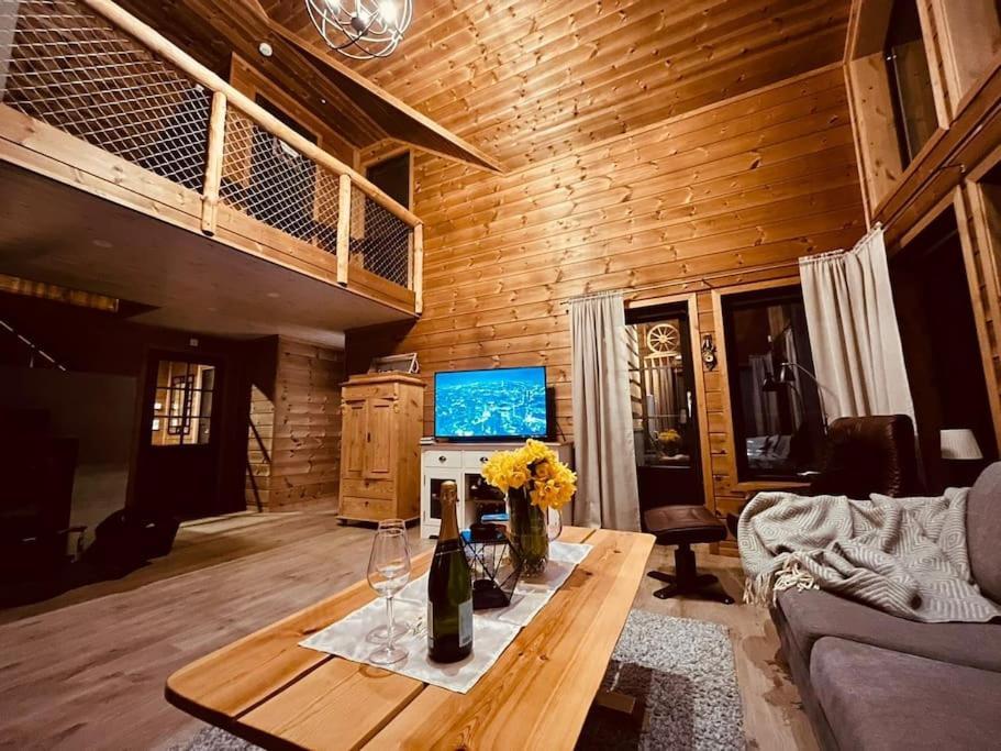Cabin In Beautiful Surroundings At Harpefossen Нурфьордэйд Экстерьер фото